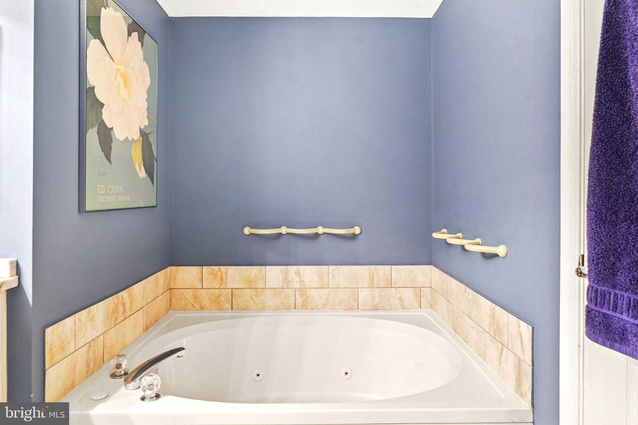 LEISURE WORLD - Residential