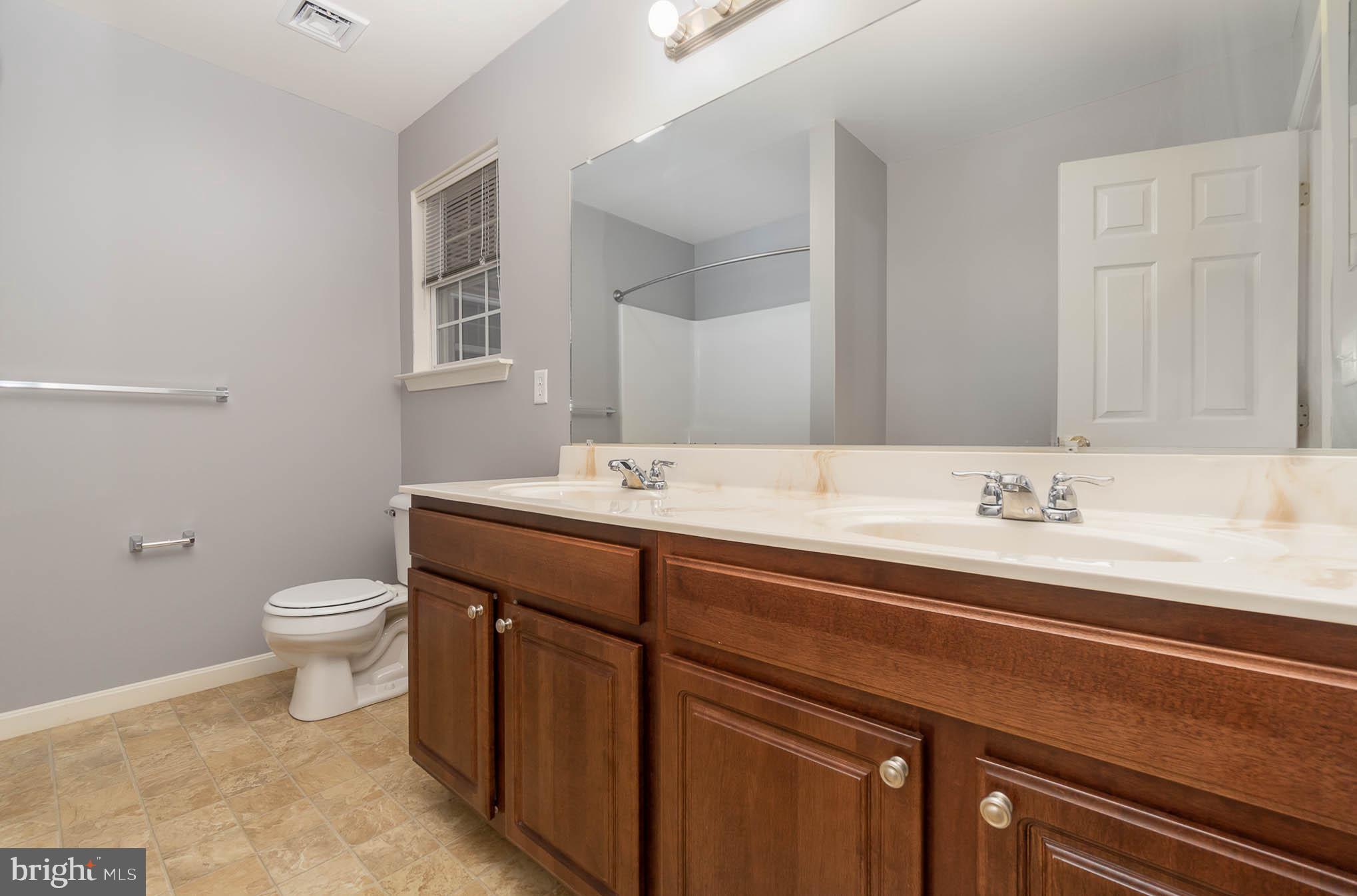 THE PINNACLE - Residential