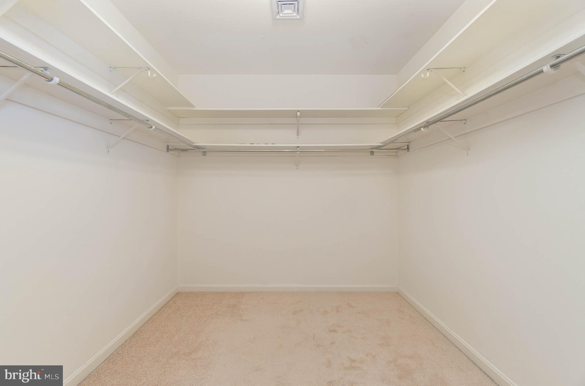 THE PINNACLE - Residential