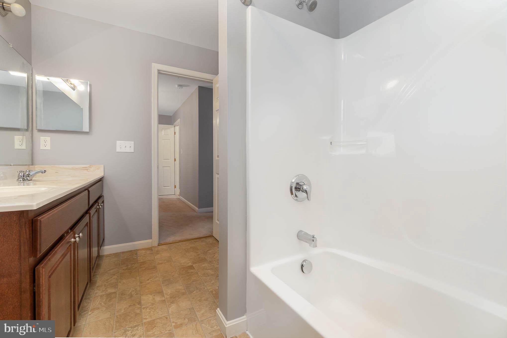 THE PINNACLE - Residential