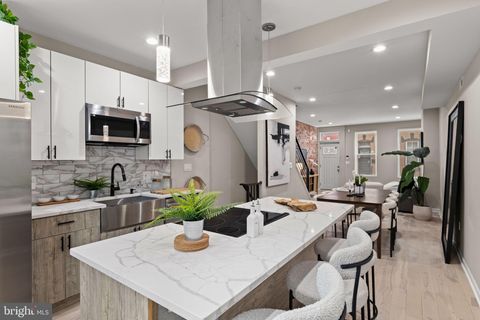 Townhouse For Sale - 1416 N Dover Street<br/> PHILADELPHIA, PA 19121