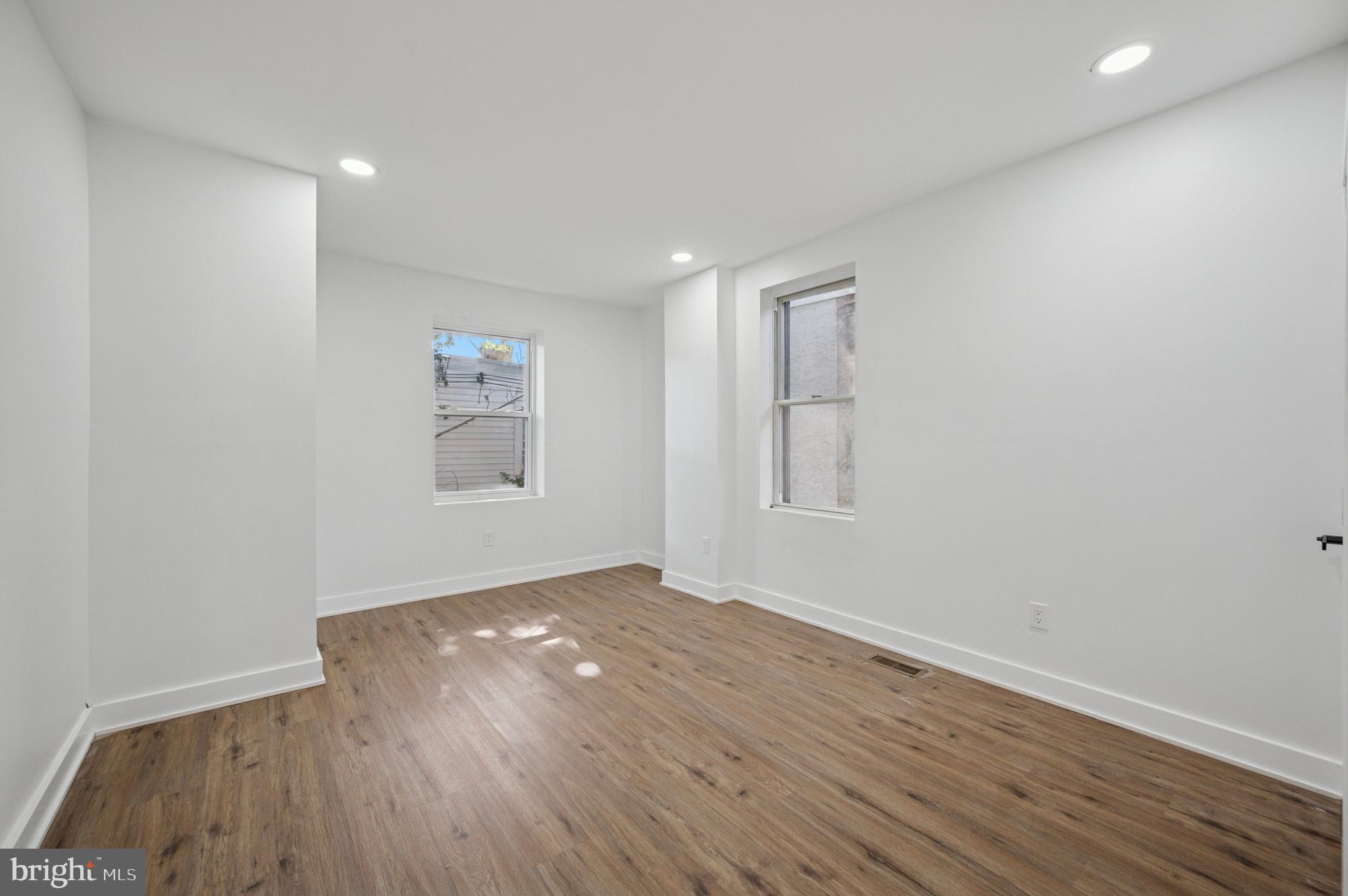 PHILADELPHIA (SOUTHWEST) - Residential