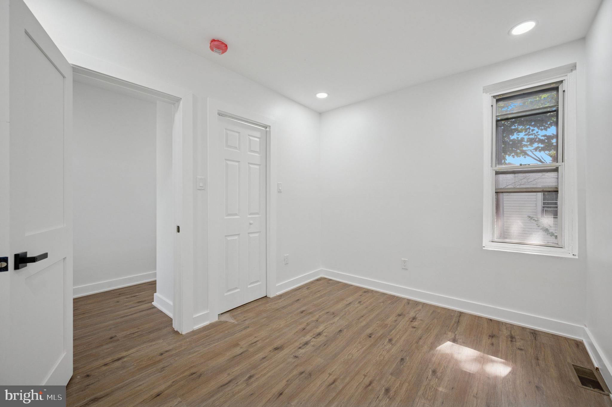 PHILADELPHIA (SOUTHWEST) - Residential