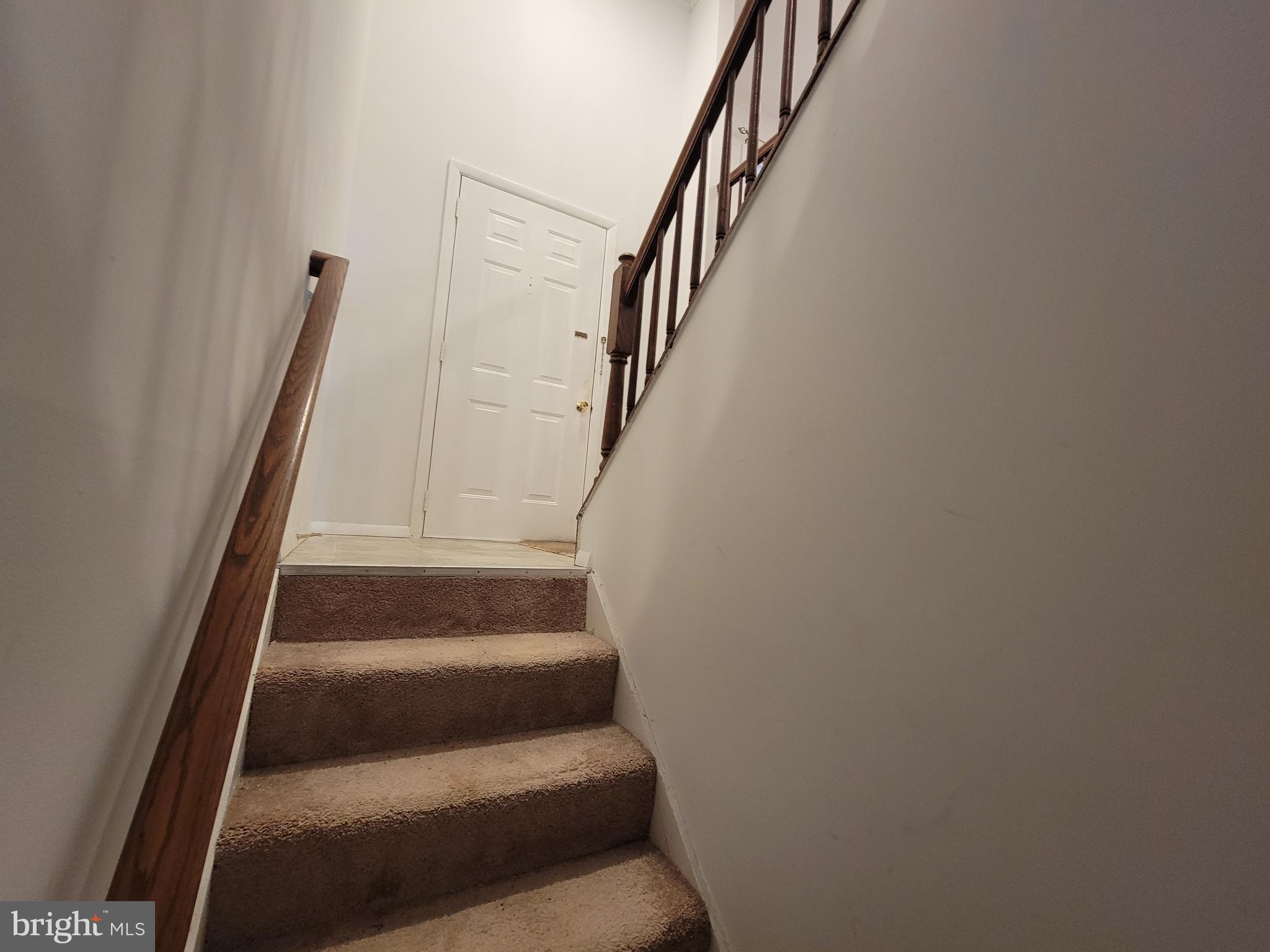 LA DOVA HEIGHTS - Residential