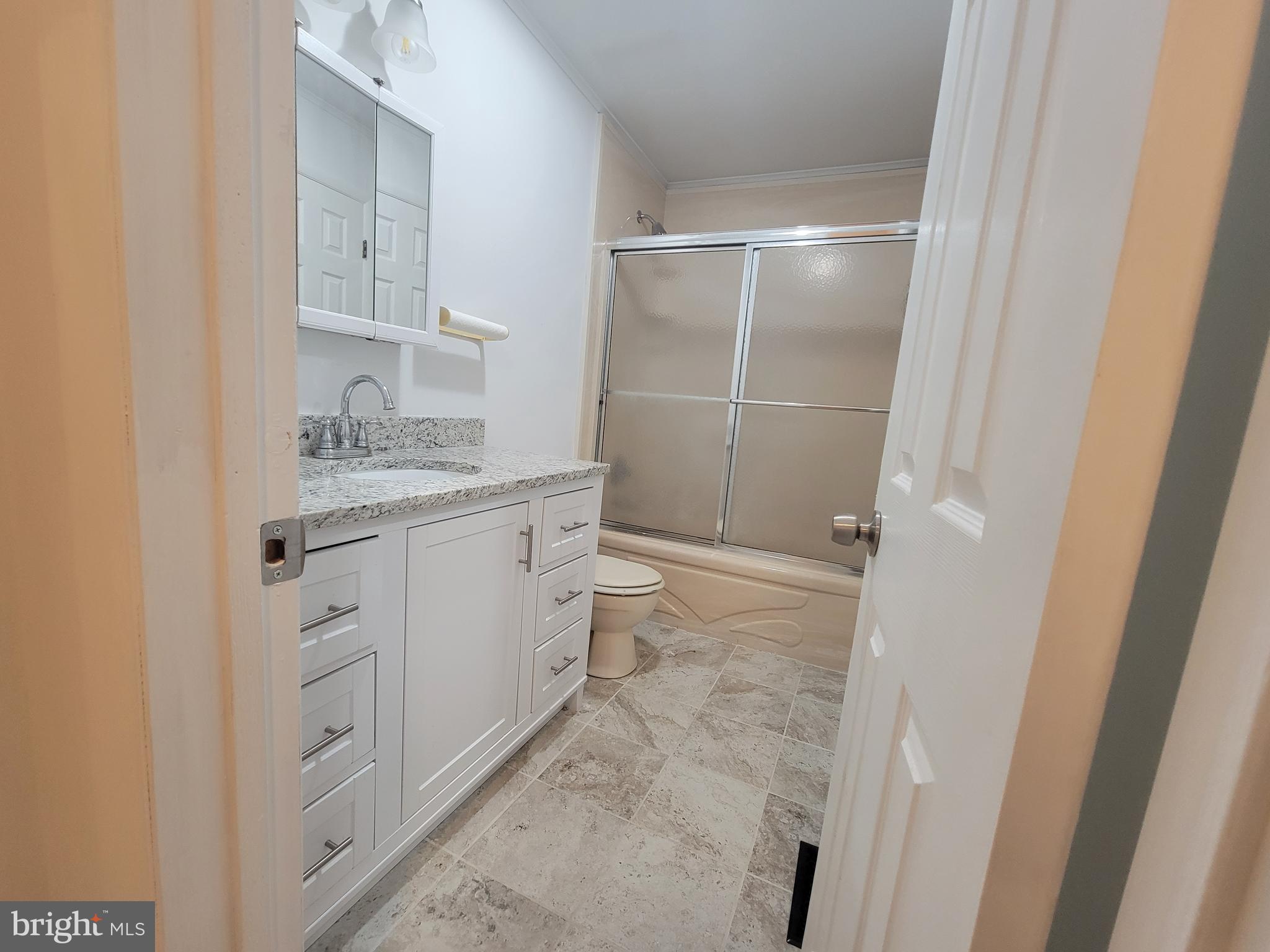 LA DOVA HEIGHTS - Residential