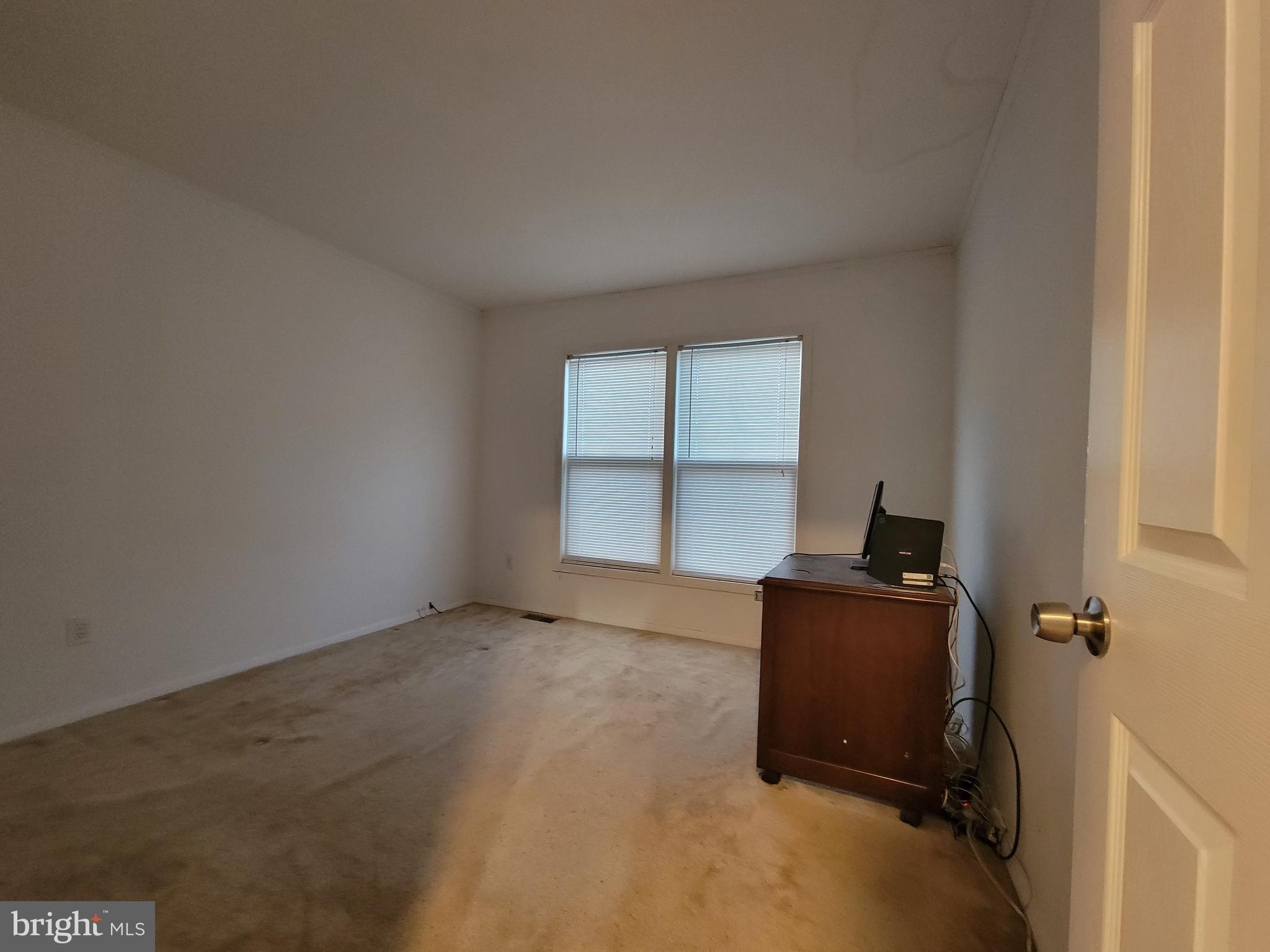 LA DOVA HEIGHTS - Residential