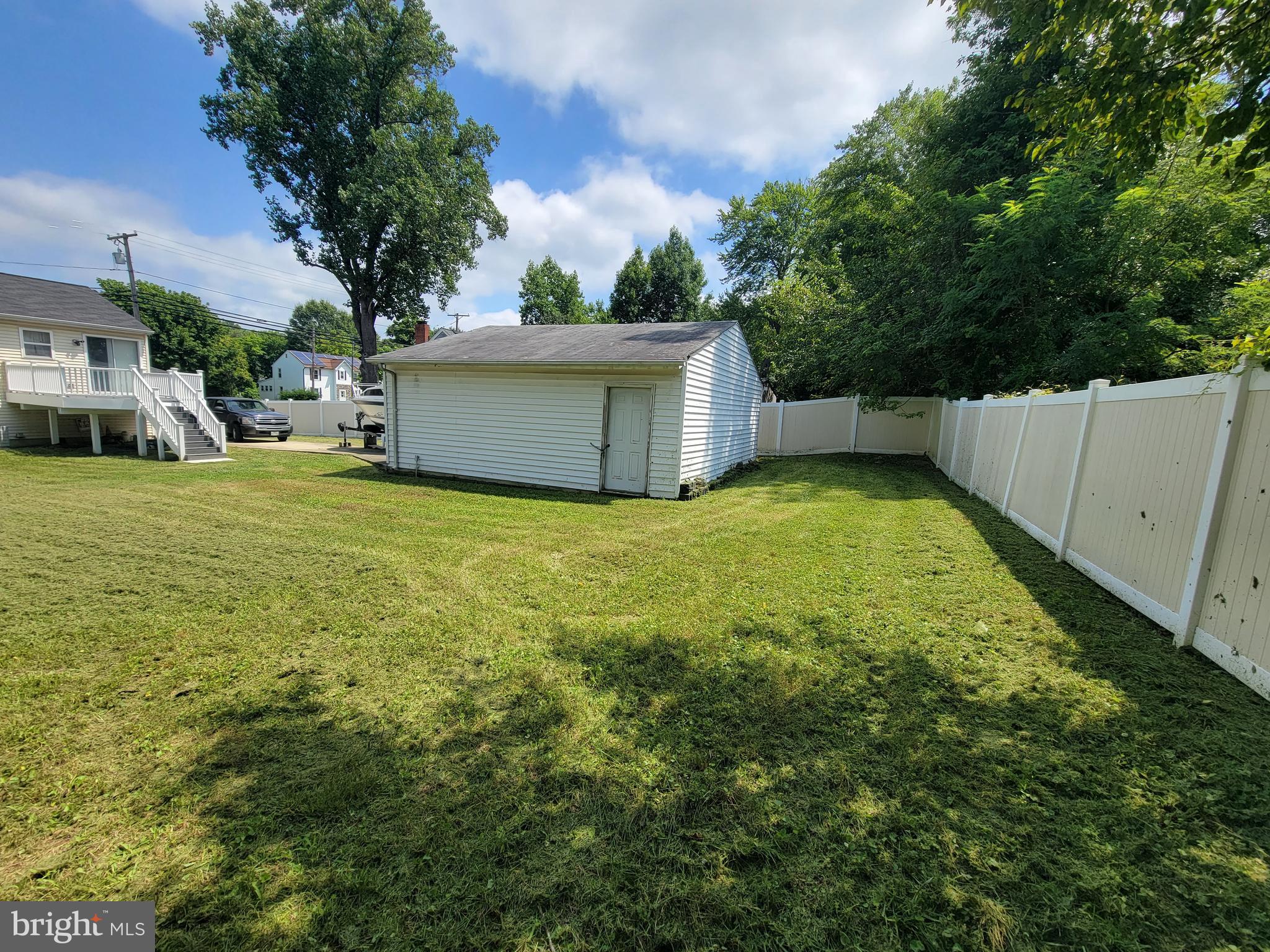 LA DOVA HEIGHTS - Residential