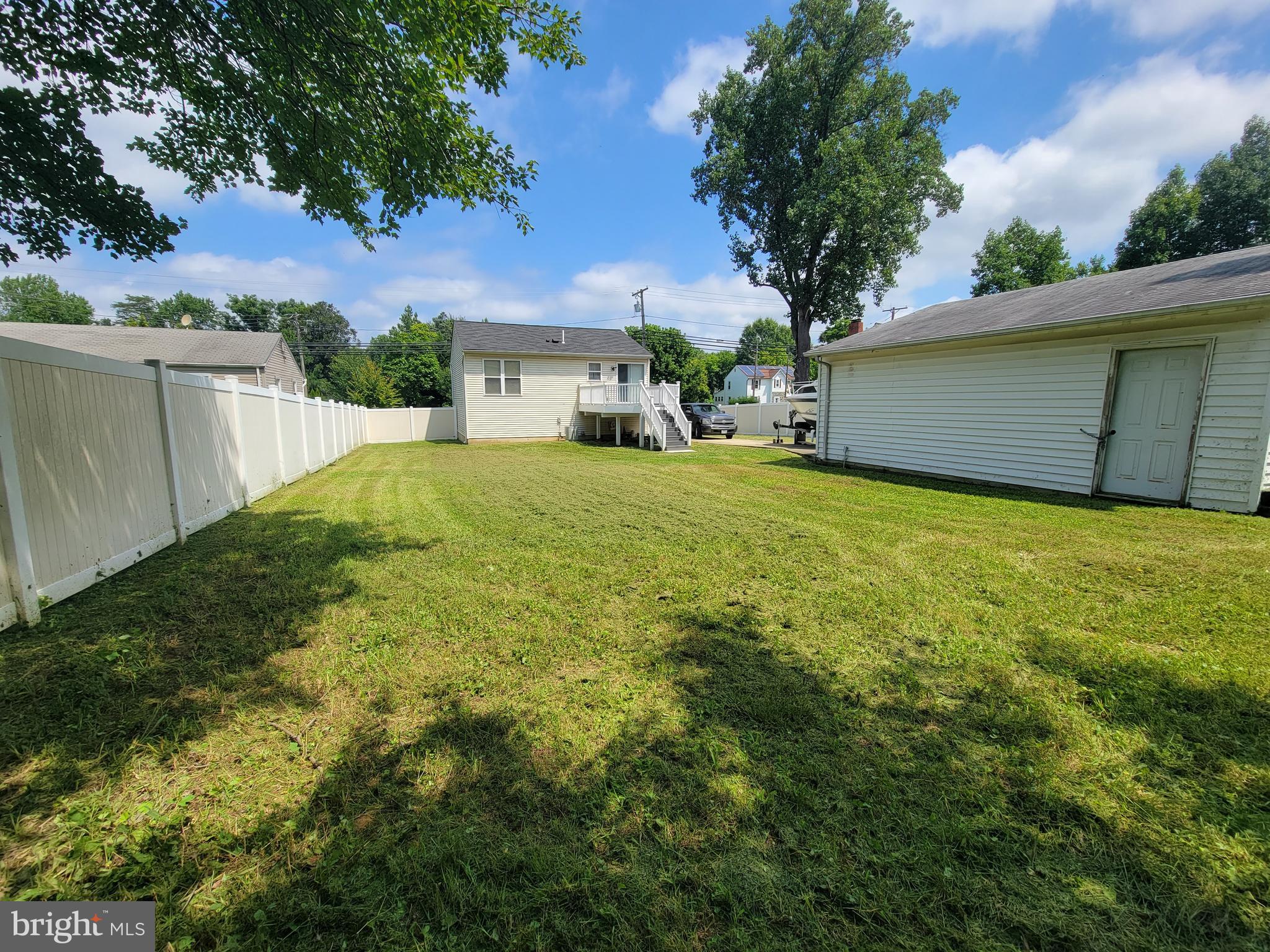 LA DOVA HEIGHTS - Residential