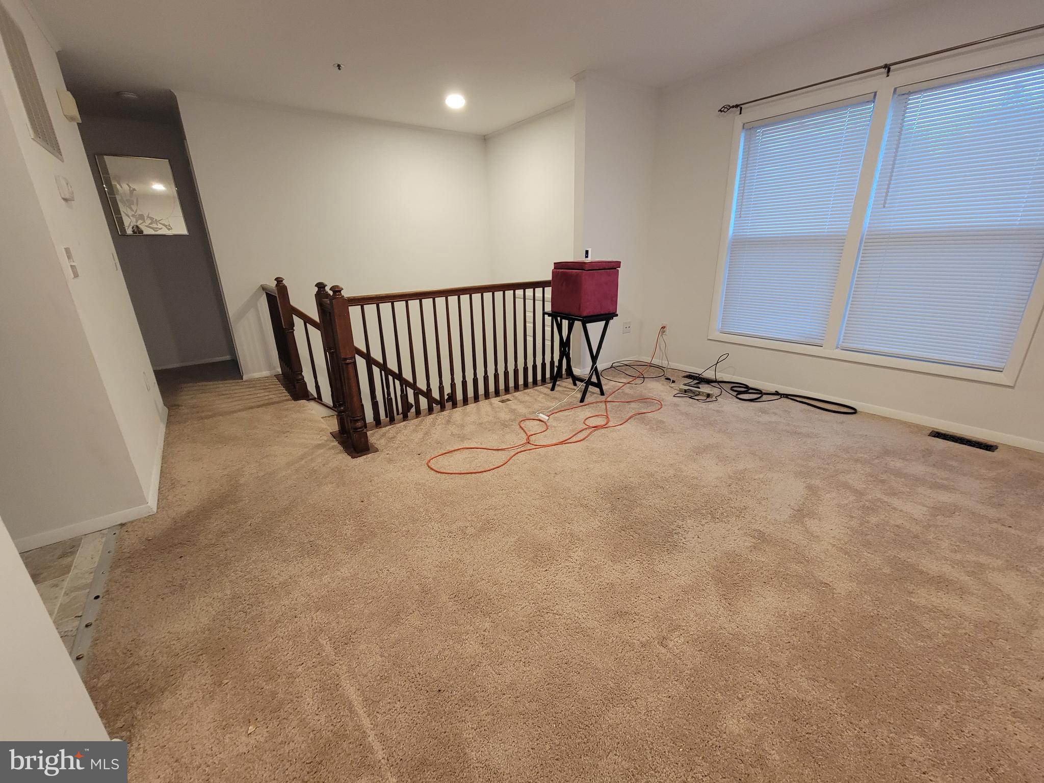 LA DOVA HEIGHTS - Residential