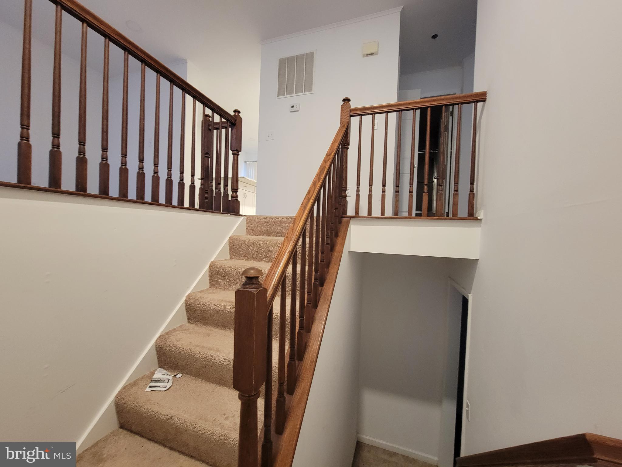 LA DOVA HEIGHTS - Residential