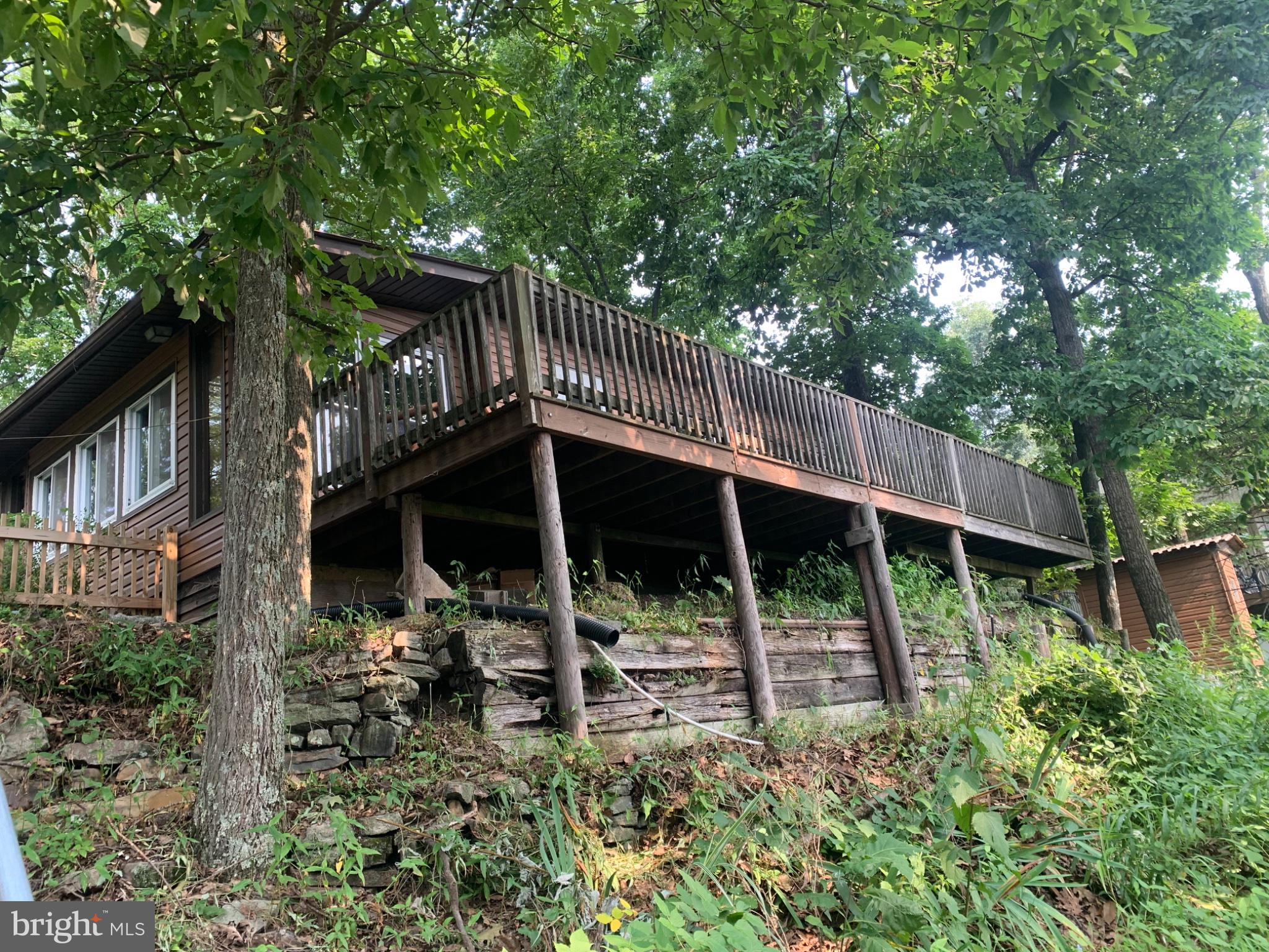 1102 N MOUNTAIN TOP DRIVE