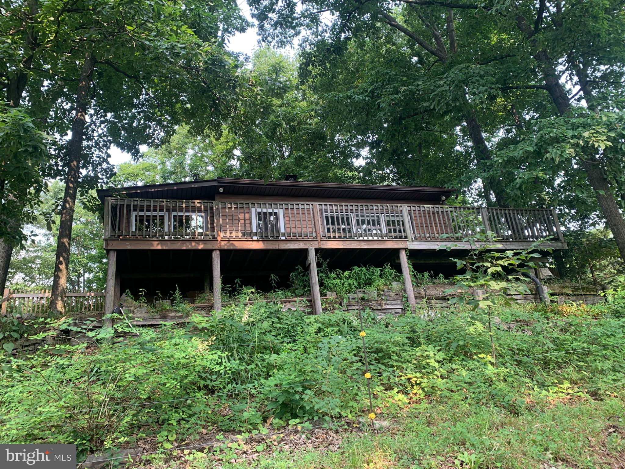 1102 N MOUNTAIN TOP DRIVE