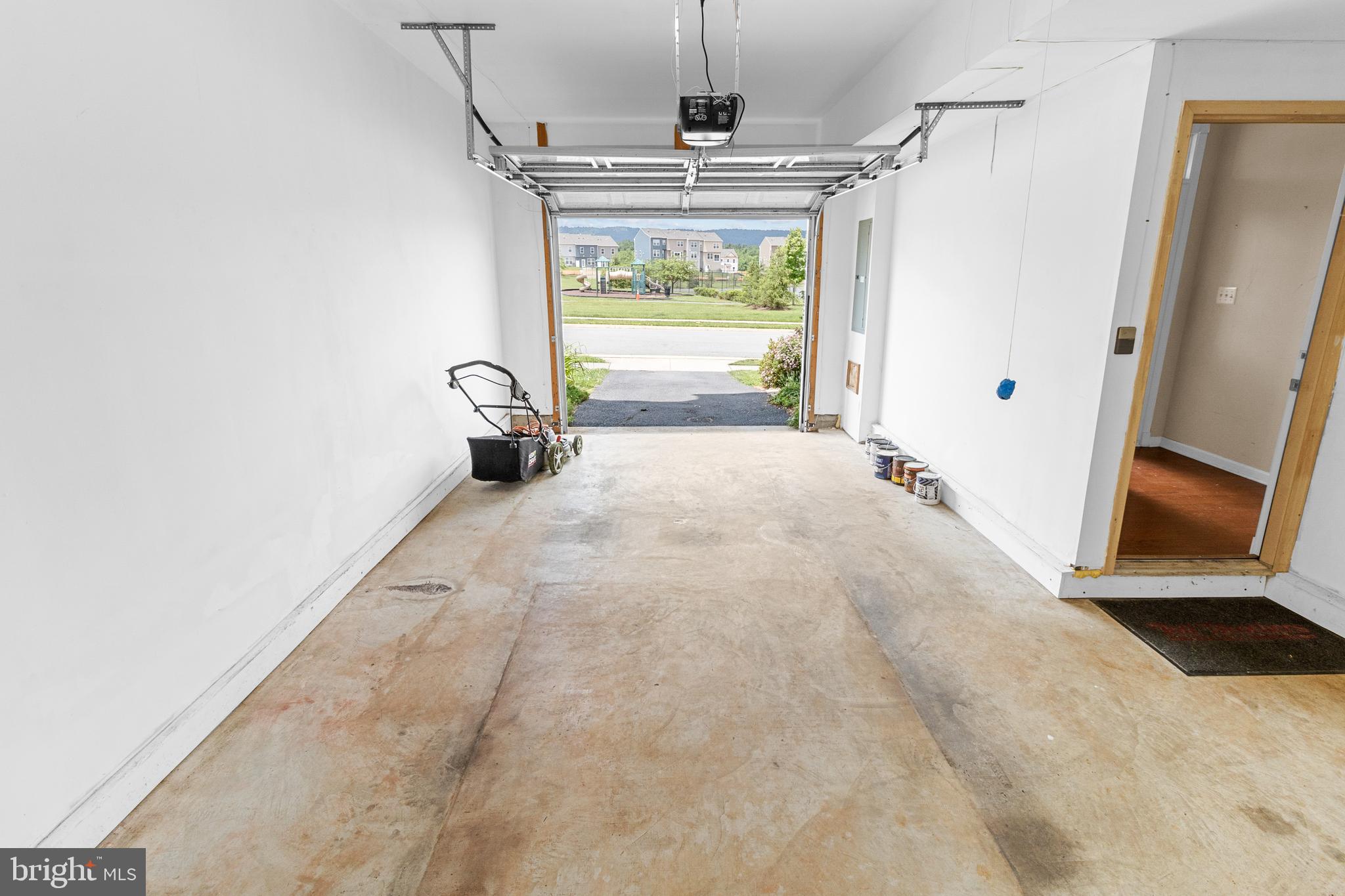 MARTINSBURG STATION - Residential