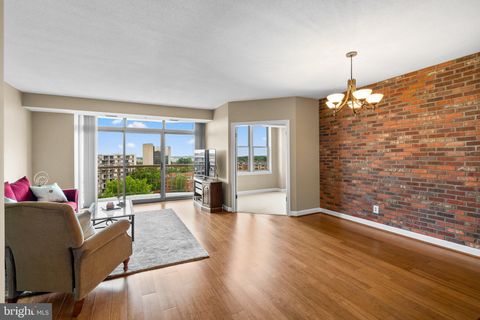 Photo of 5000 Battery Lane #905, BETHESDA, MD 20814 (MLS # MDMC2150880)
