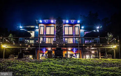 133 Pineview Drive, Front Royal, VA 22630 - #: VAWR2013674