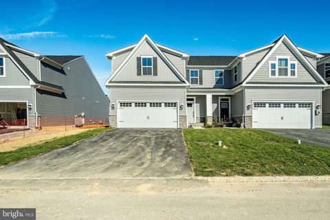 Townhouse For Sale - 1713 Hydrangea Way<br/> DOWNINGTOWN, PA 19335