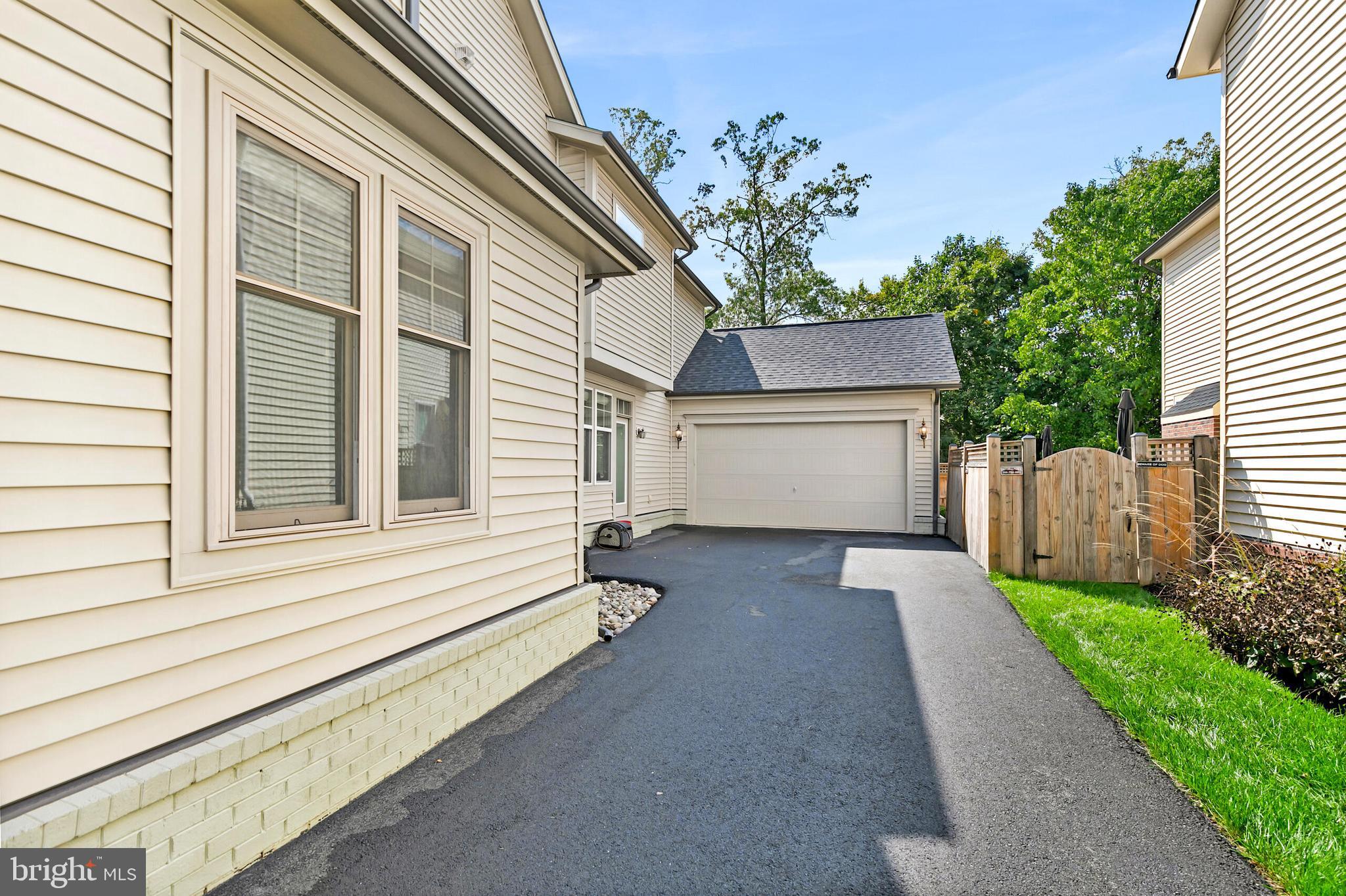 BRAMBLETON LANDBAY 1 - Residential