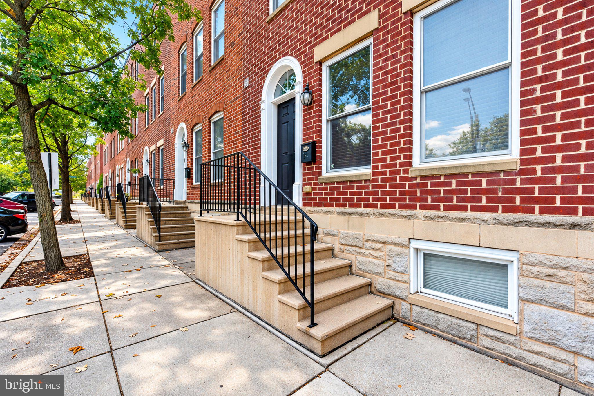 1304 RACE STREET