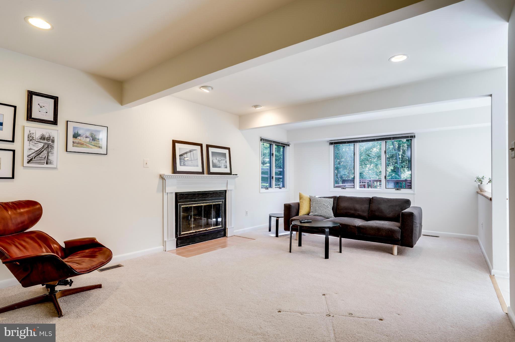 VILLAGE OF HICKORY RIDGE - Residential