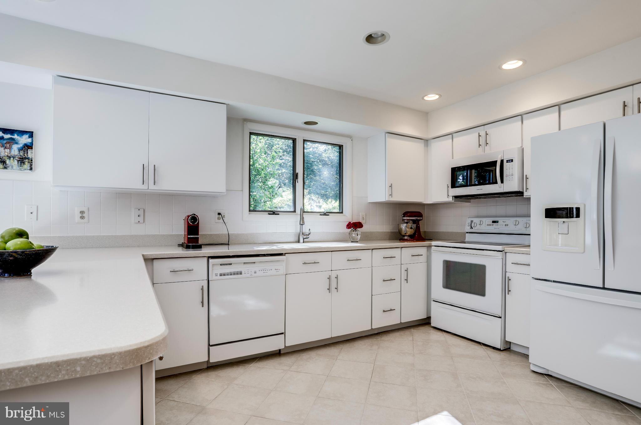 VILLAGE OF HICKORY RIDGE - Residential