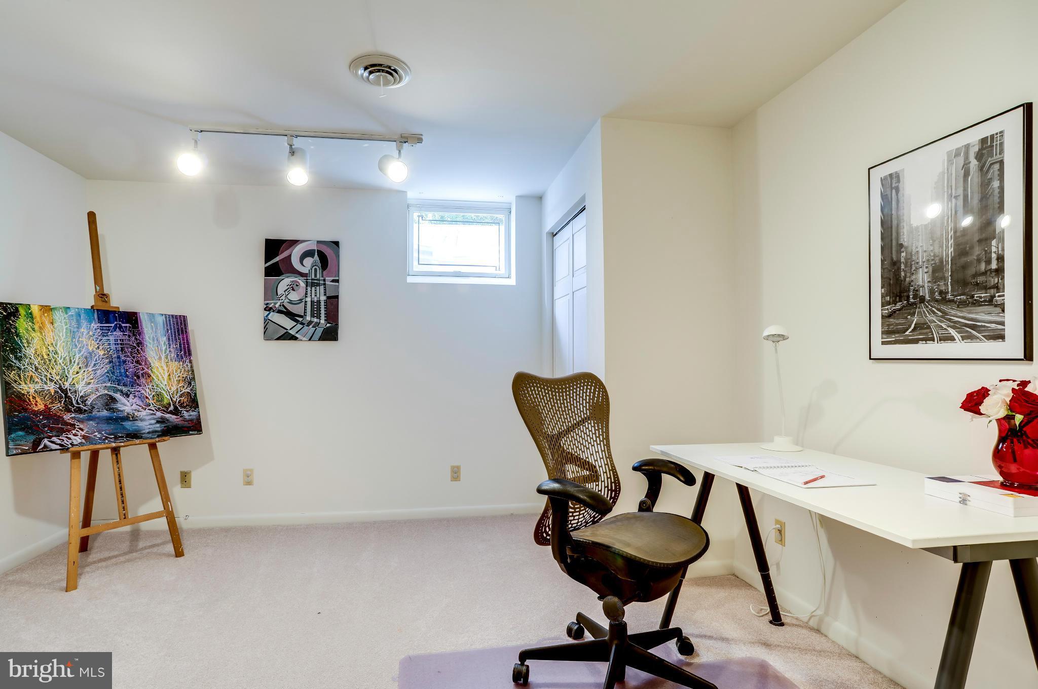 VILLAGE OF HICKORY RIDGE - Residential