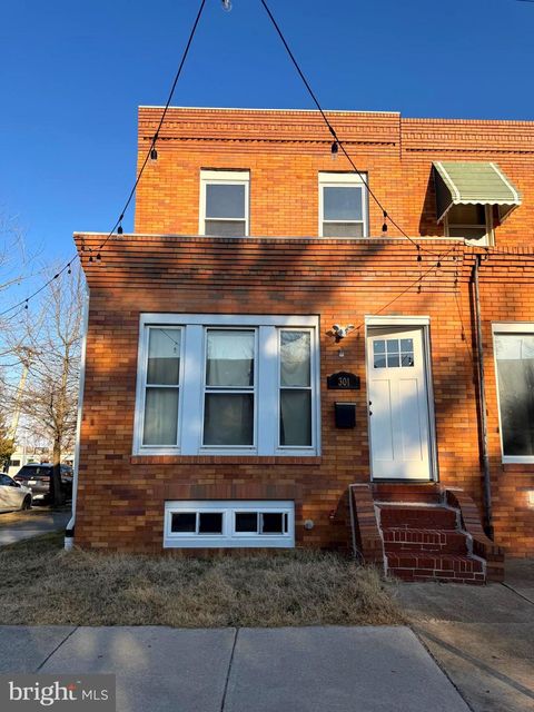 Townhouse For Rent - 301 Cornwall Street<br/> BALTIMORE, MD 21224