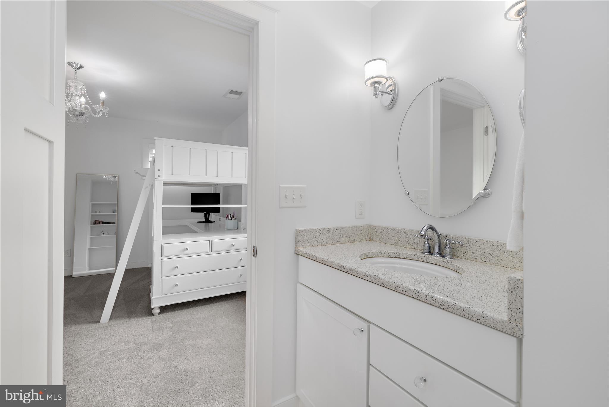 HOLLY HILL HARBOR - Residential