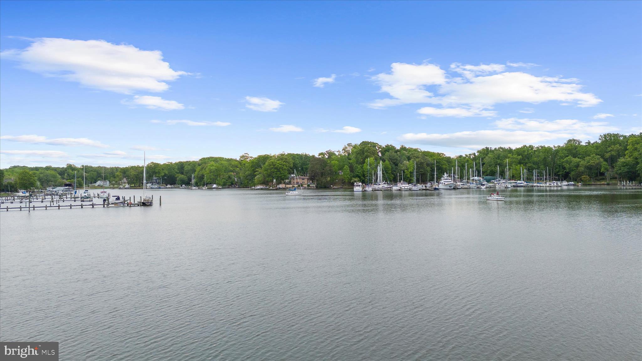 HOLLY HILL HARBOR - Residential