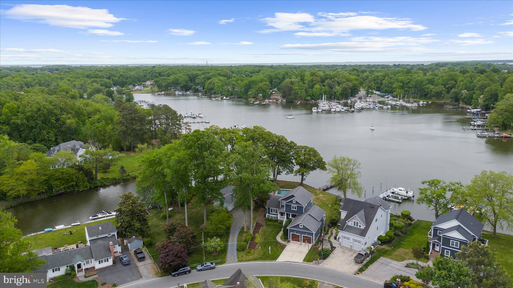 HOLLY HILL HARBOR - Residential