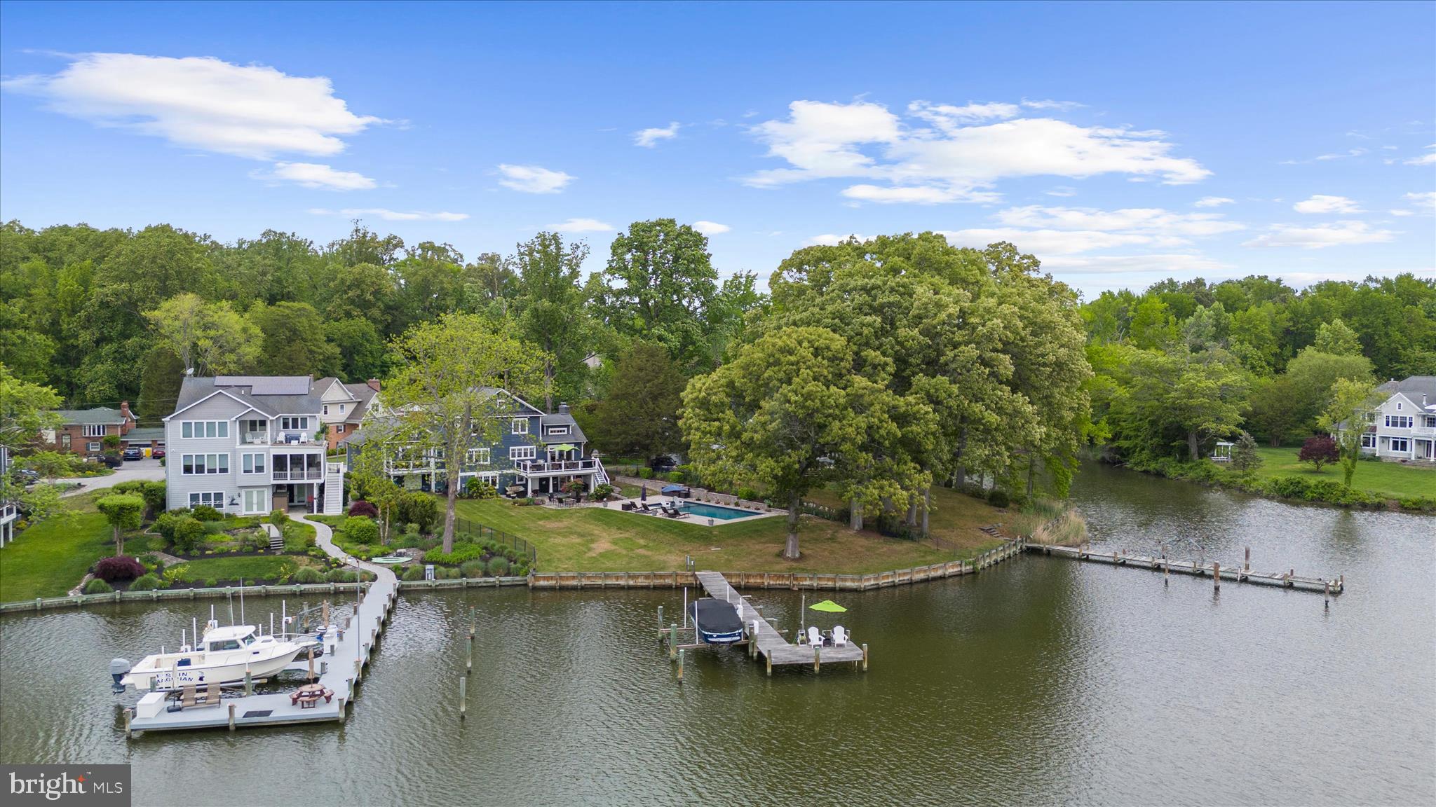 HOLLY HILL HARBOR - Residential