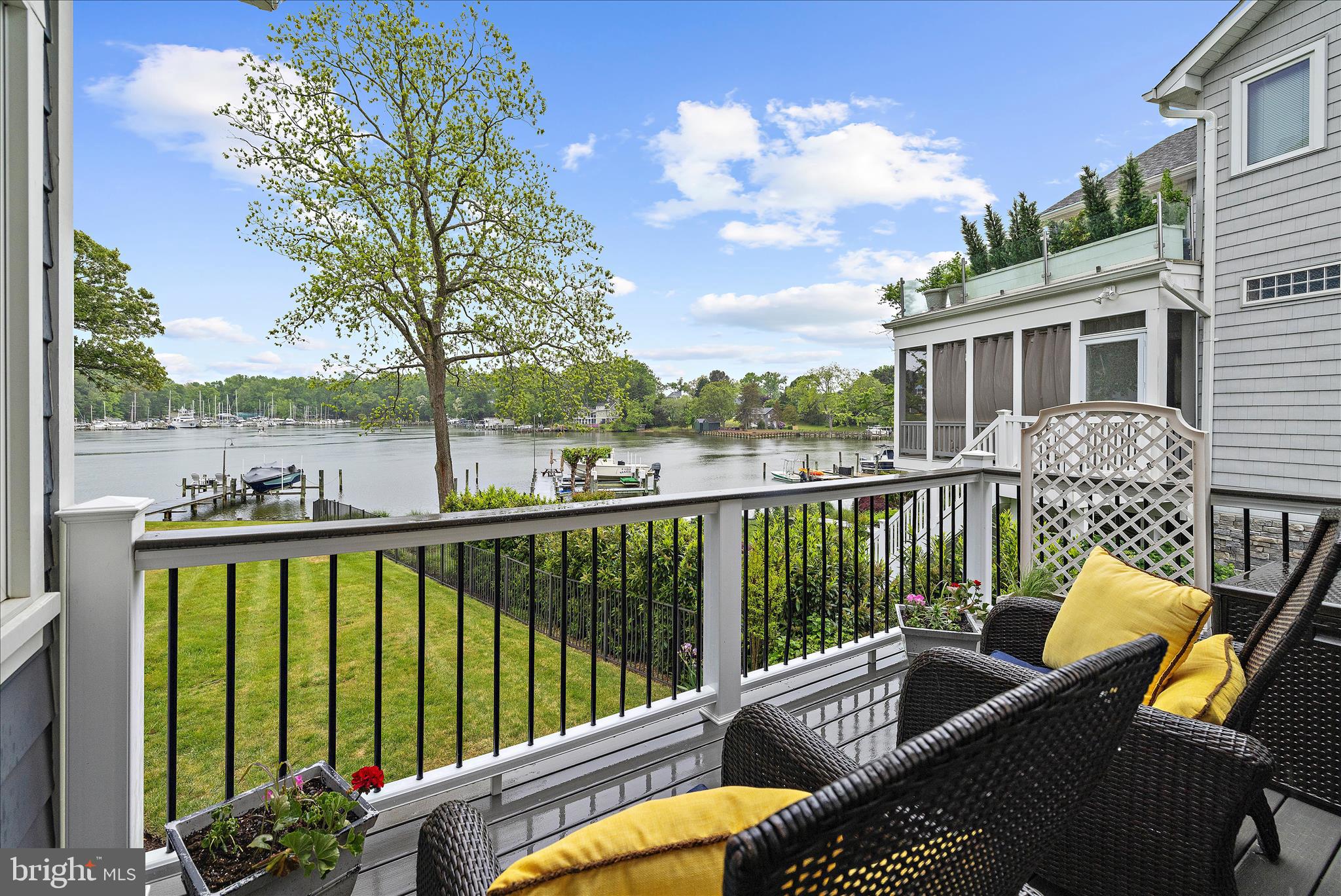 HOLLY HILL HARBOR - Residential