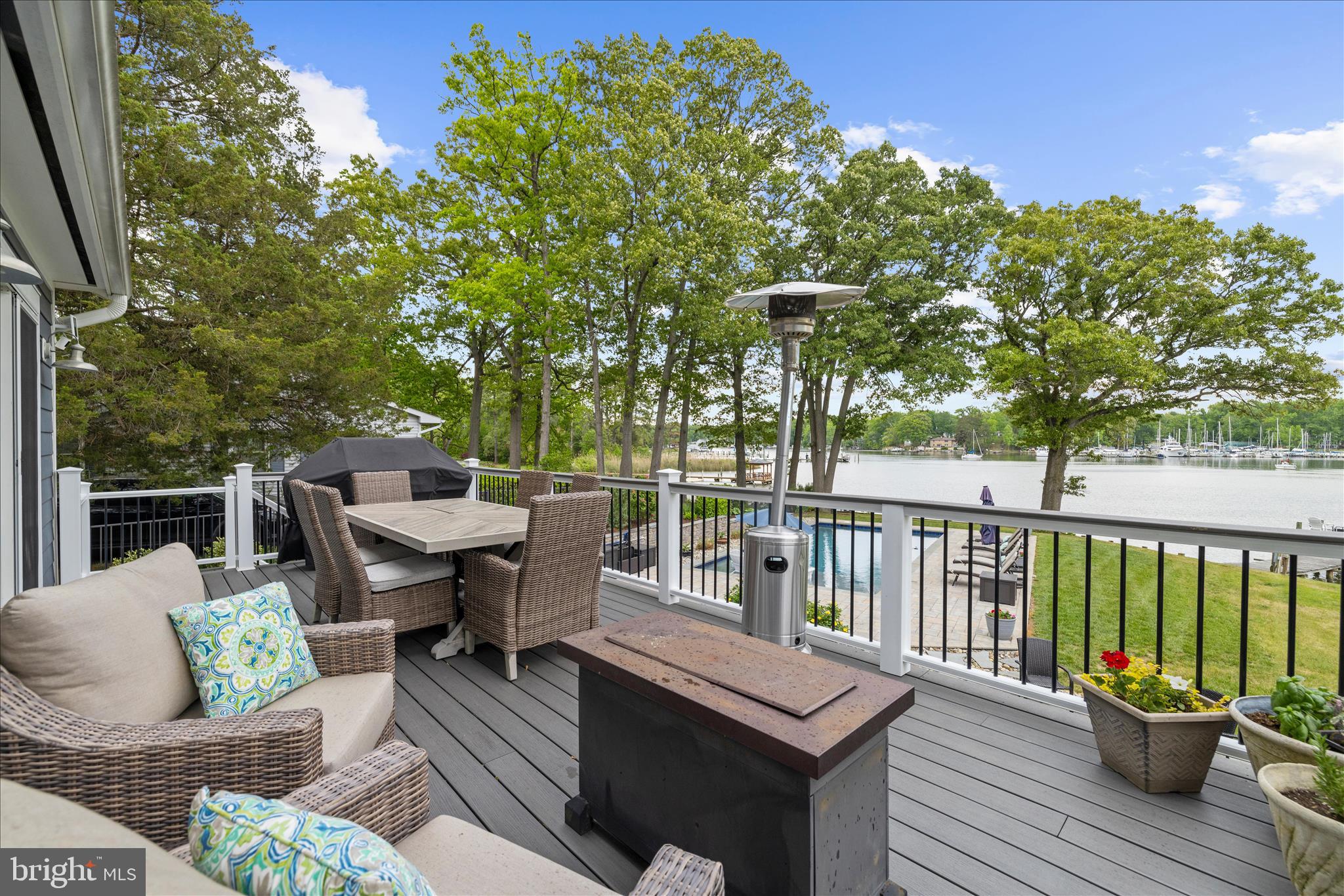 HOLLY HILL HARBOR - Residential