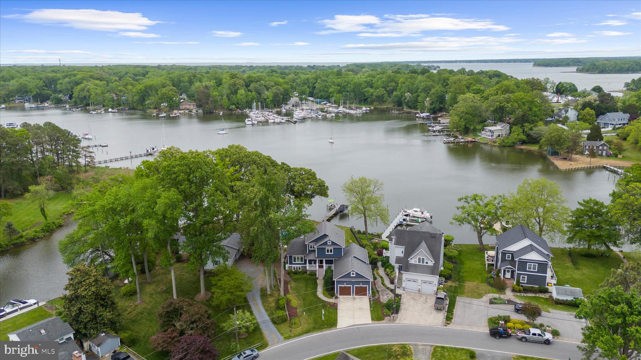 HOLLY HILL HARBOR - Residential