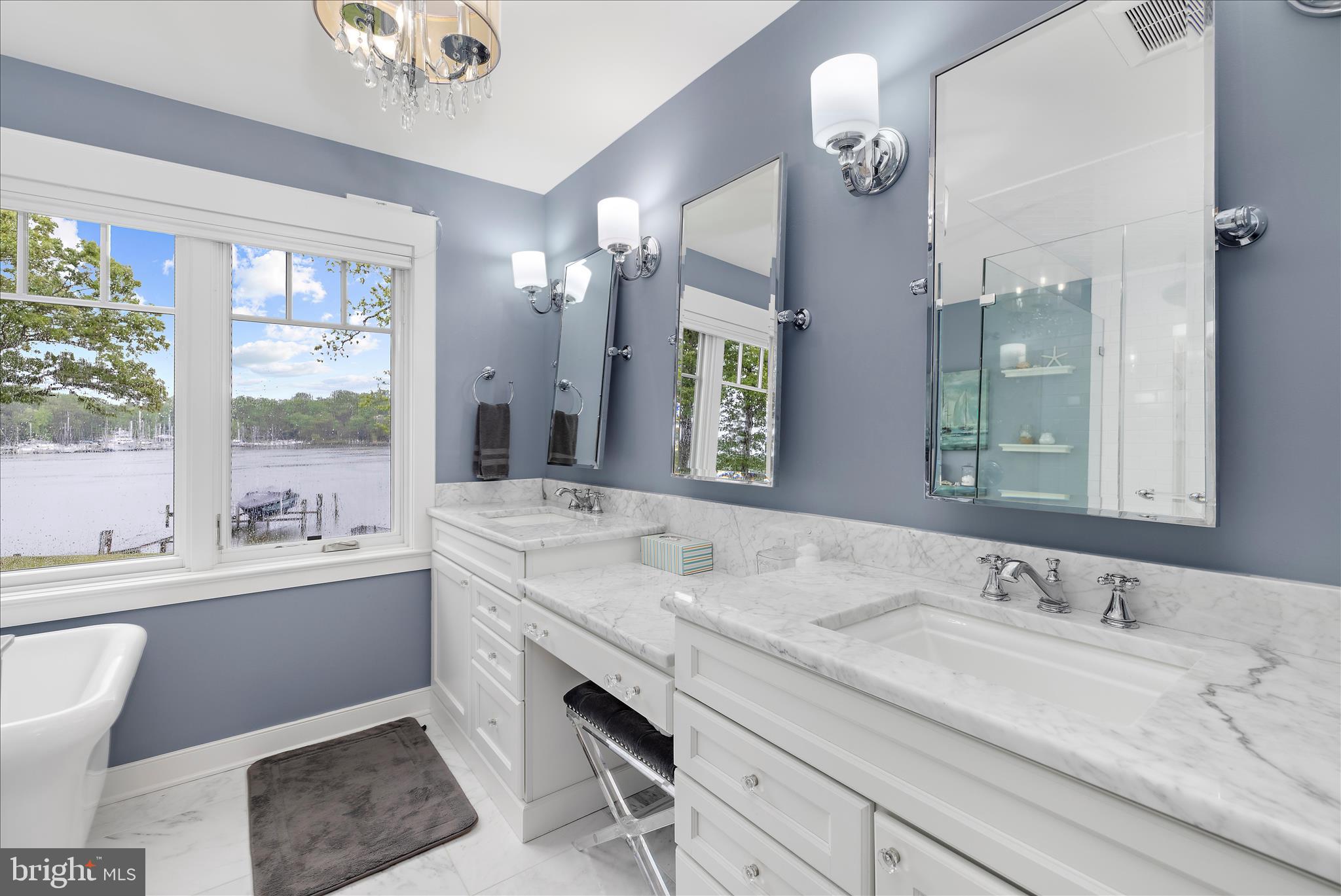 HOLLY HILL HARBOR - Residential