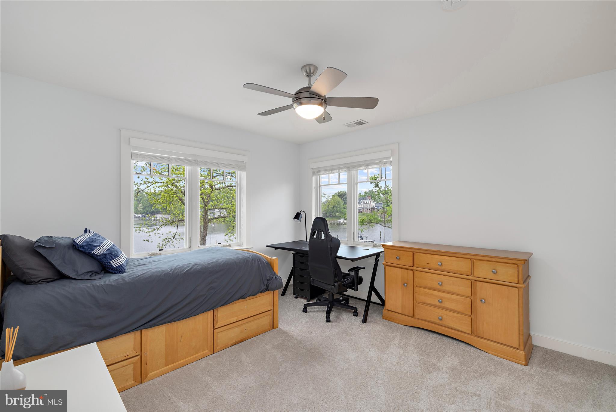 HOLLY HILL HARBOR - Residential