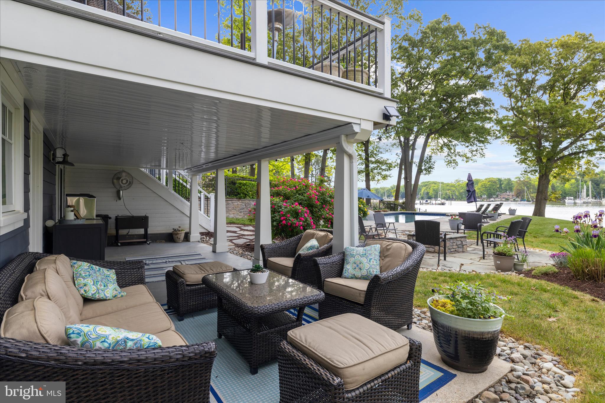 HOLLY HILL HARBOR - Residential