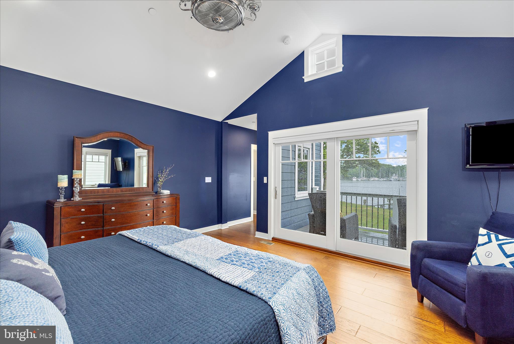 HOLLY HILL HARBOR - Residential