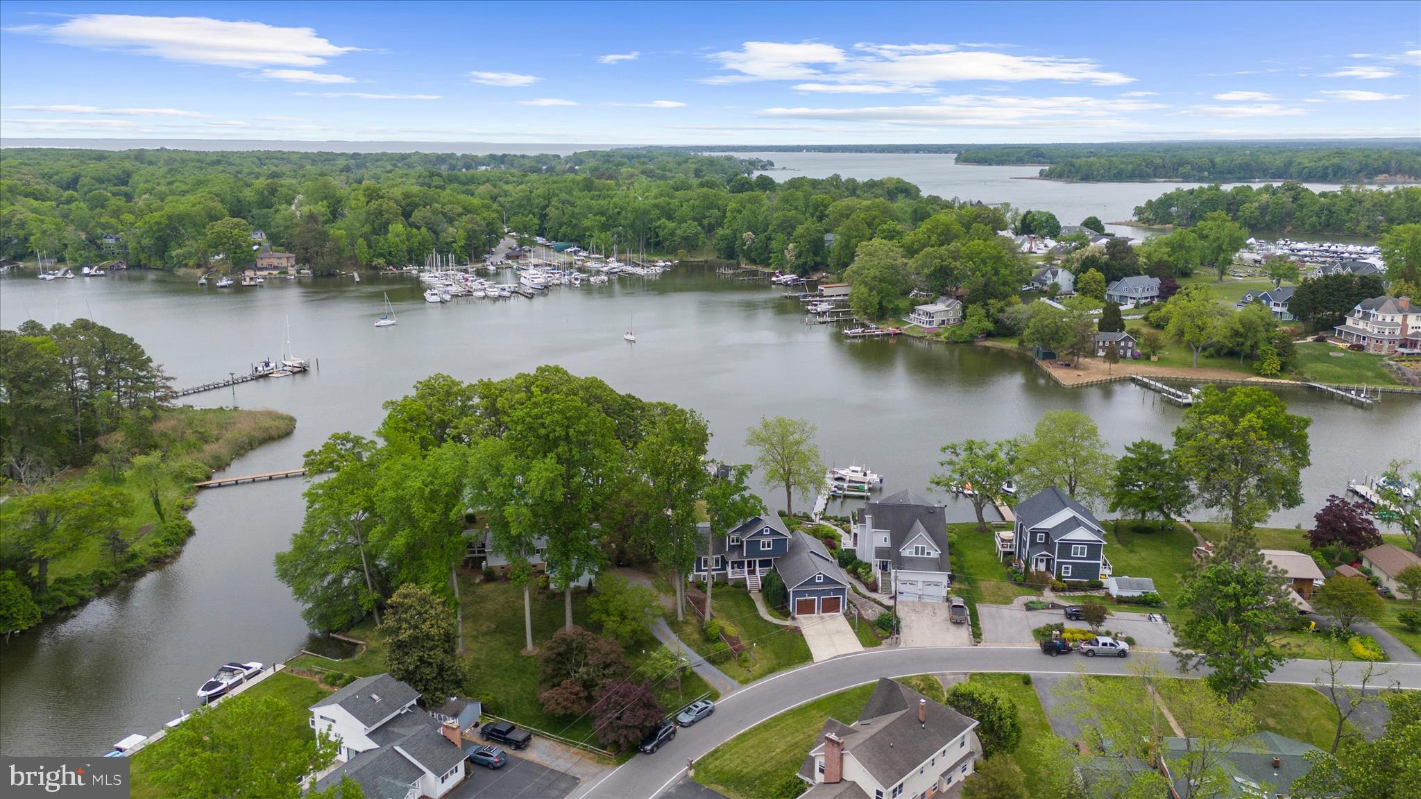 HOLLY HILL HARBOR - Residential