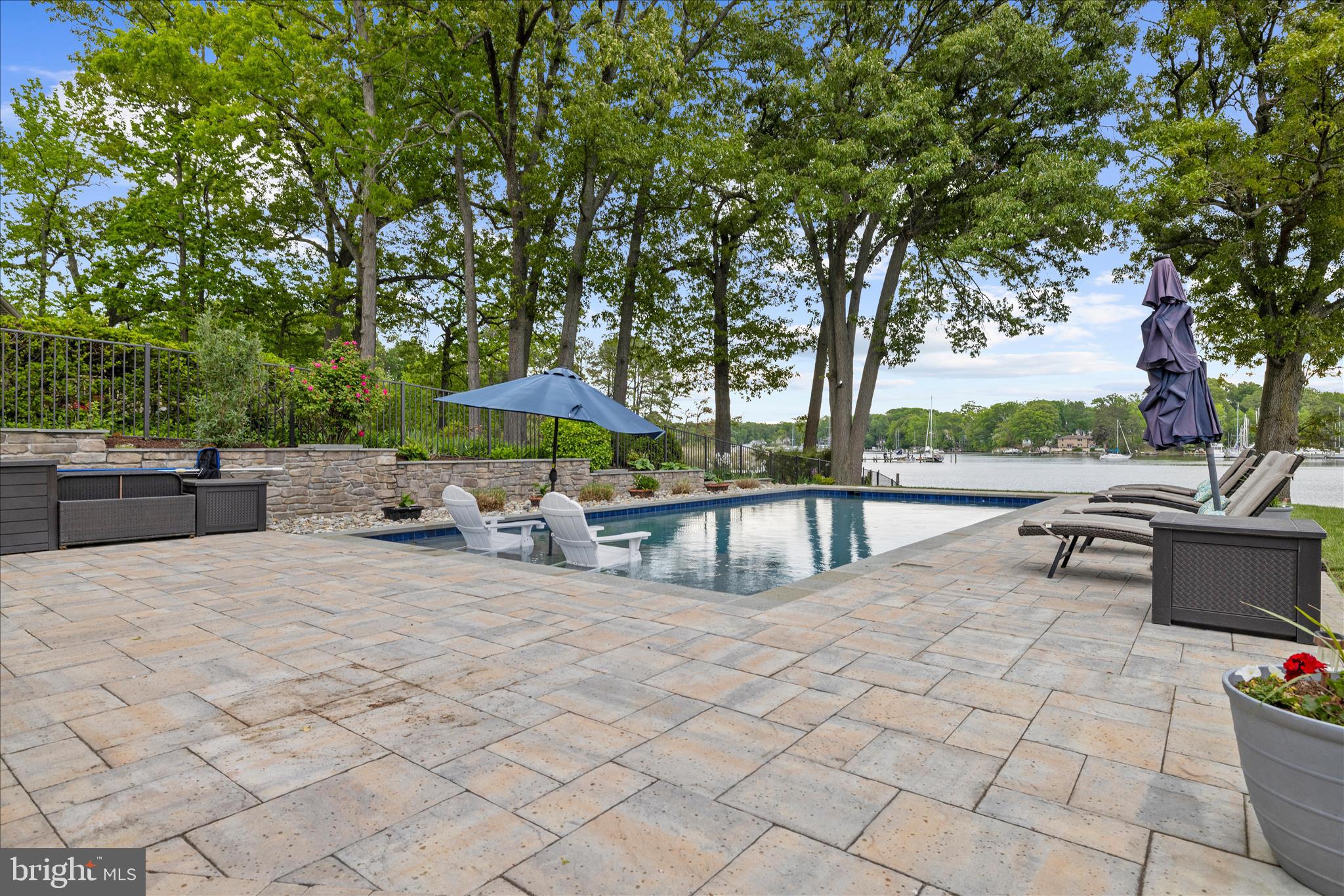 HOLLY HILL HARBOR - Residential