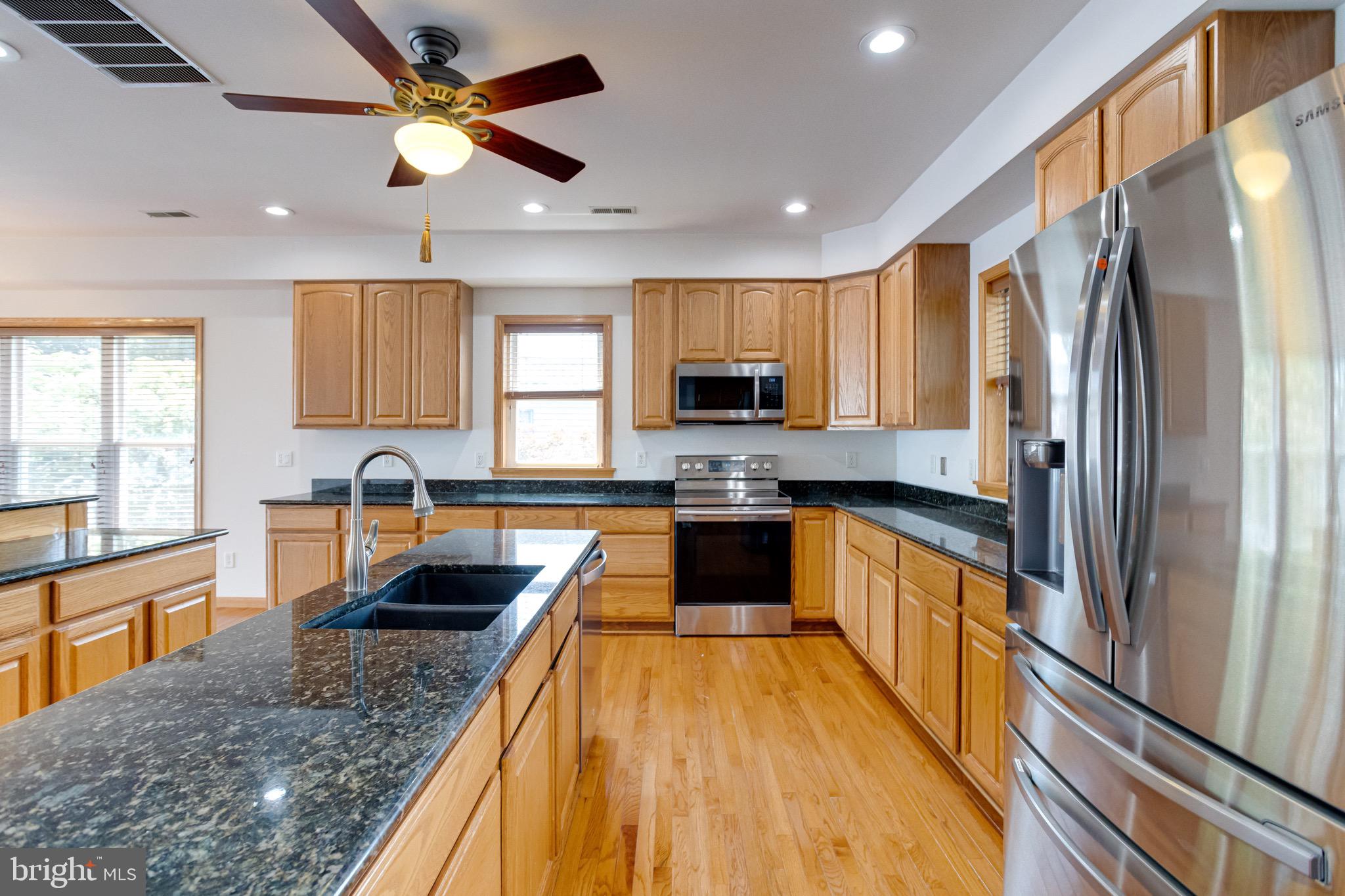 OLIVER BEACH - Residential