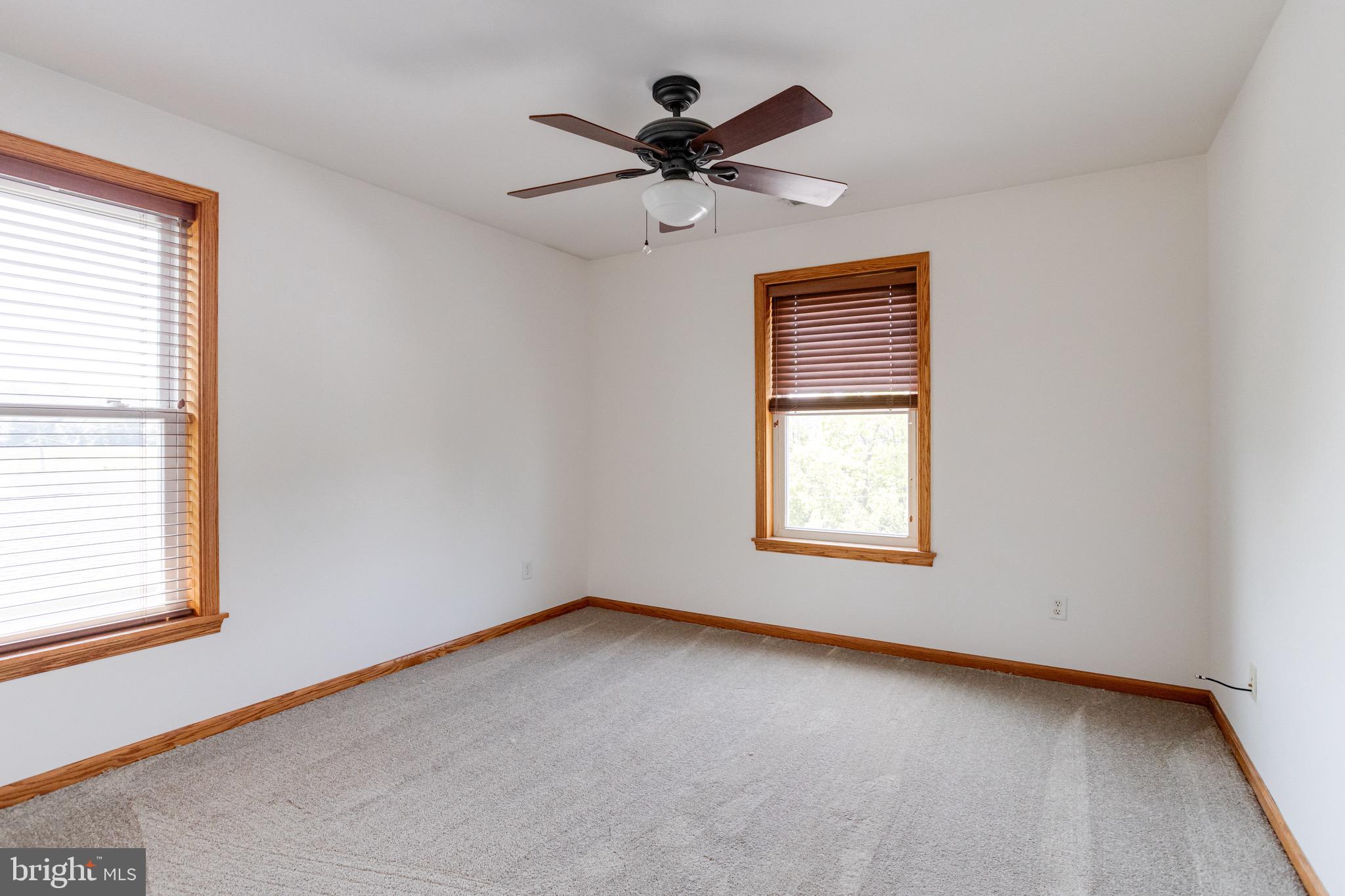 OLIVER BEACH - Residential