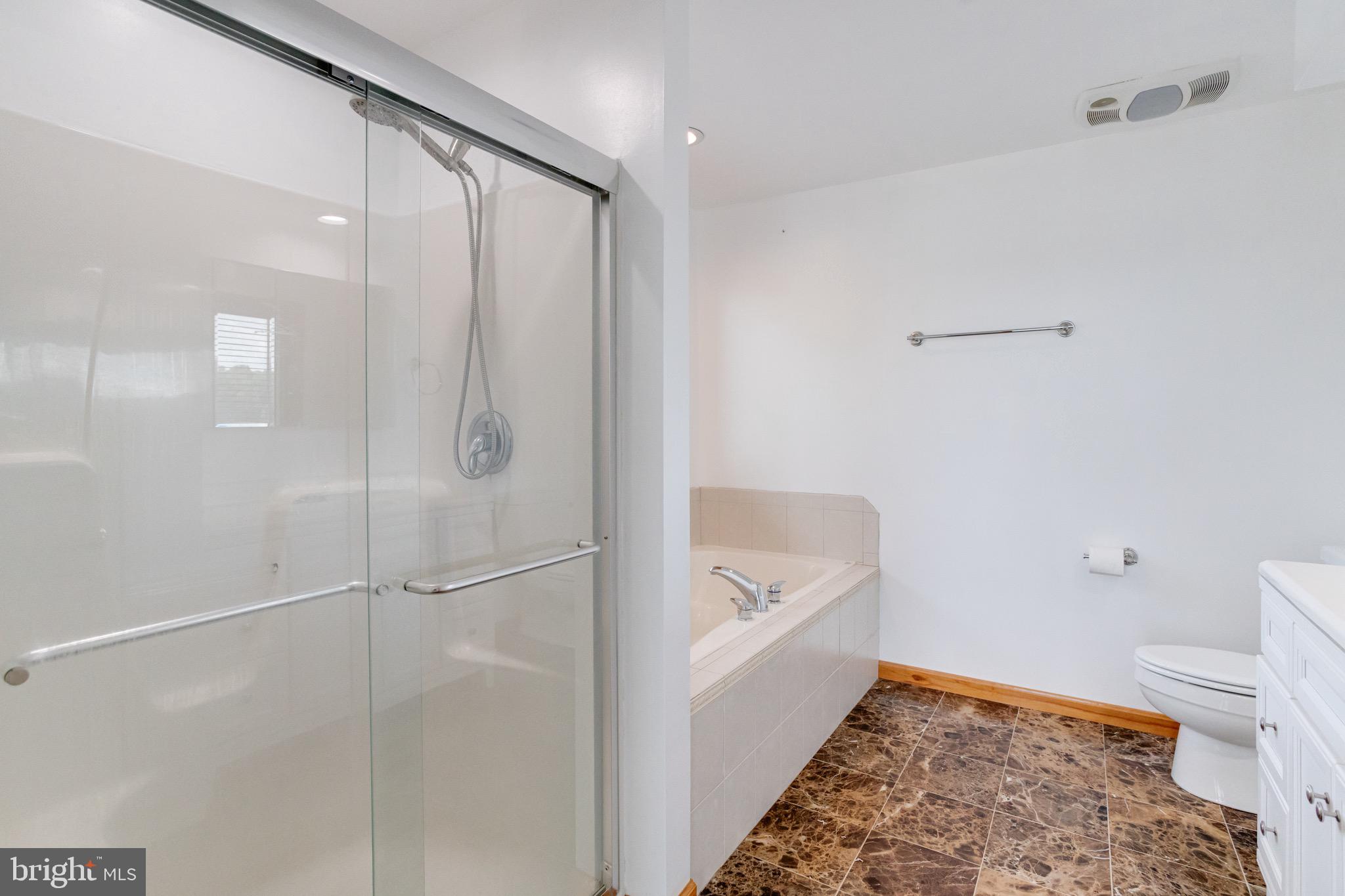 OLIVER BEACH - Residential