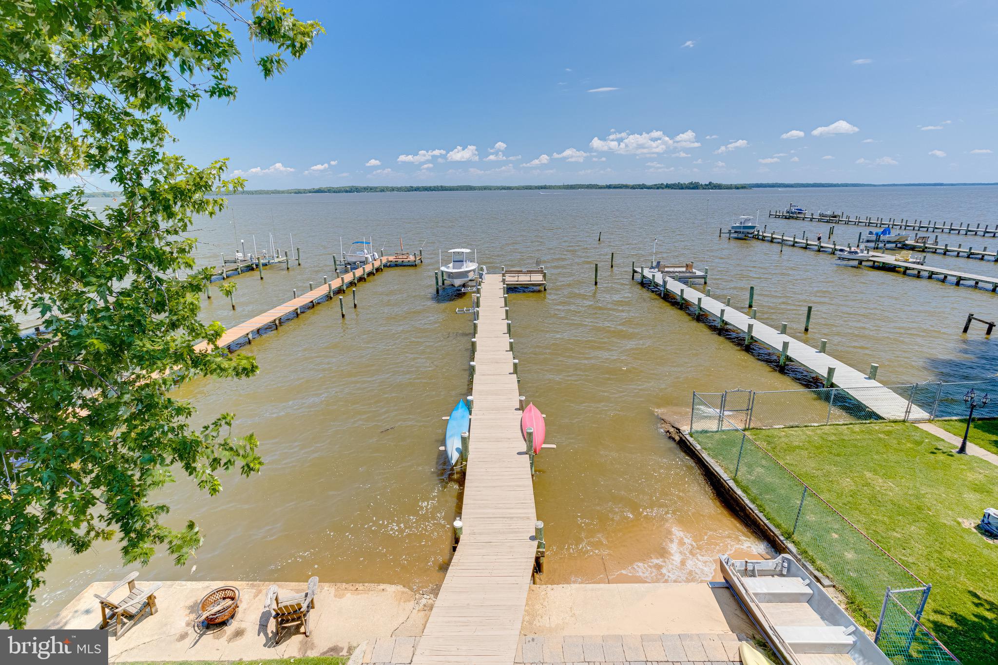 OLIVER BEACH - Residential