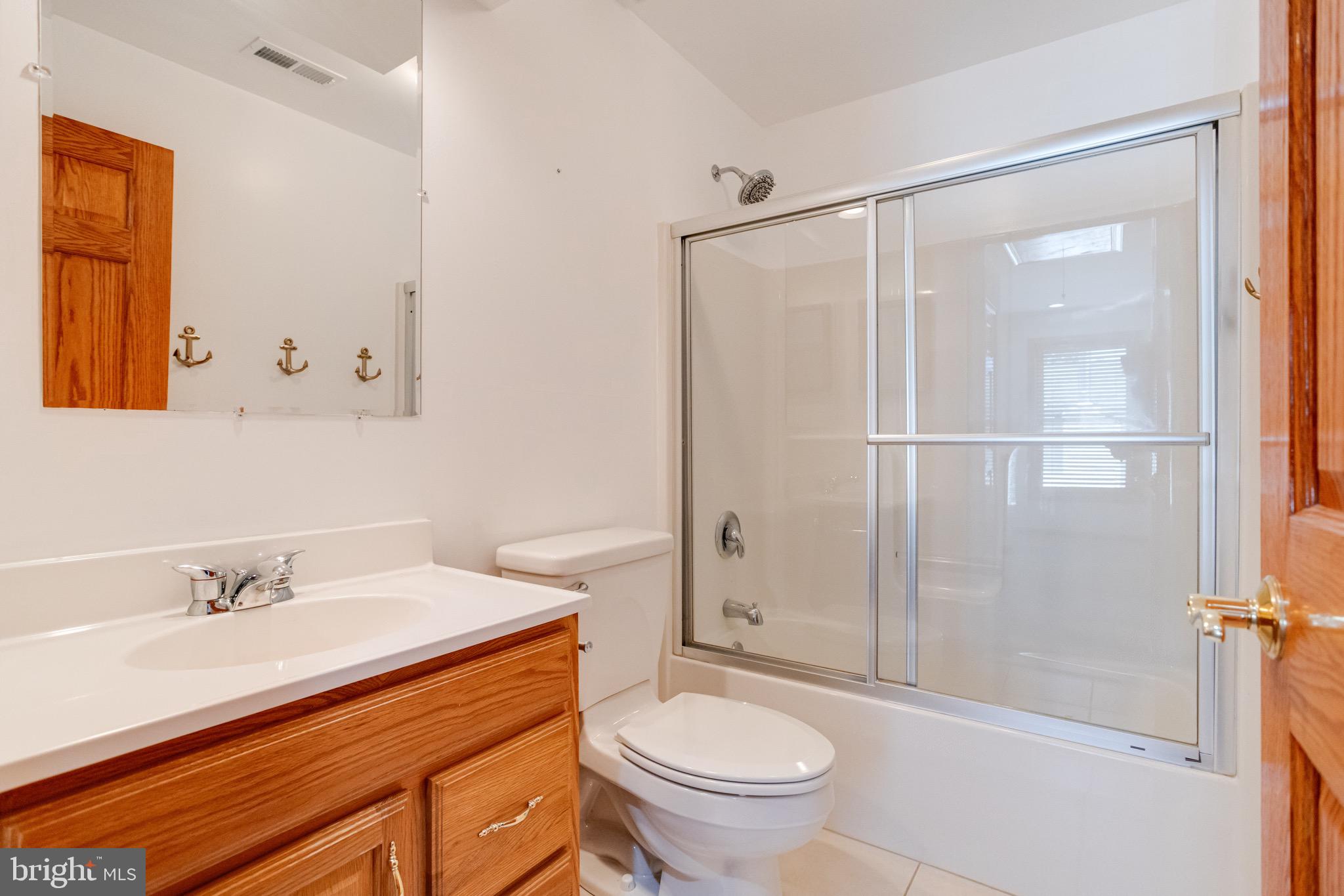 OLIVER BEACH - Residential