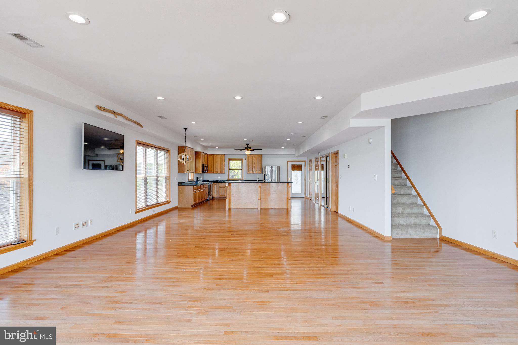 OLIVER BEACH - Residential