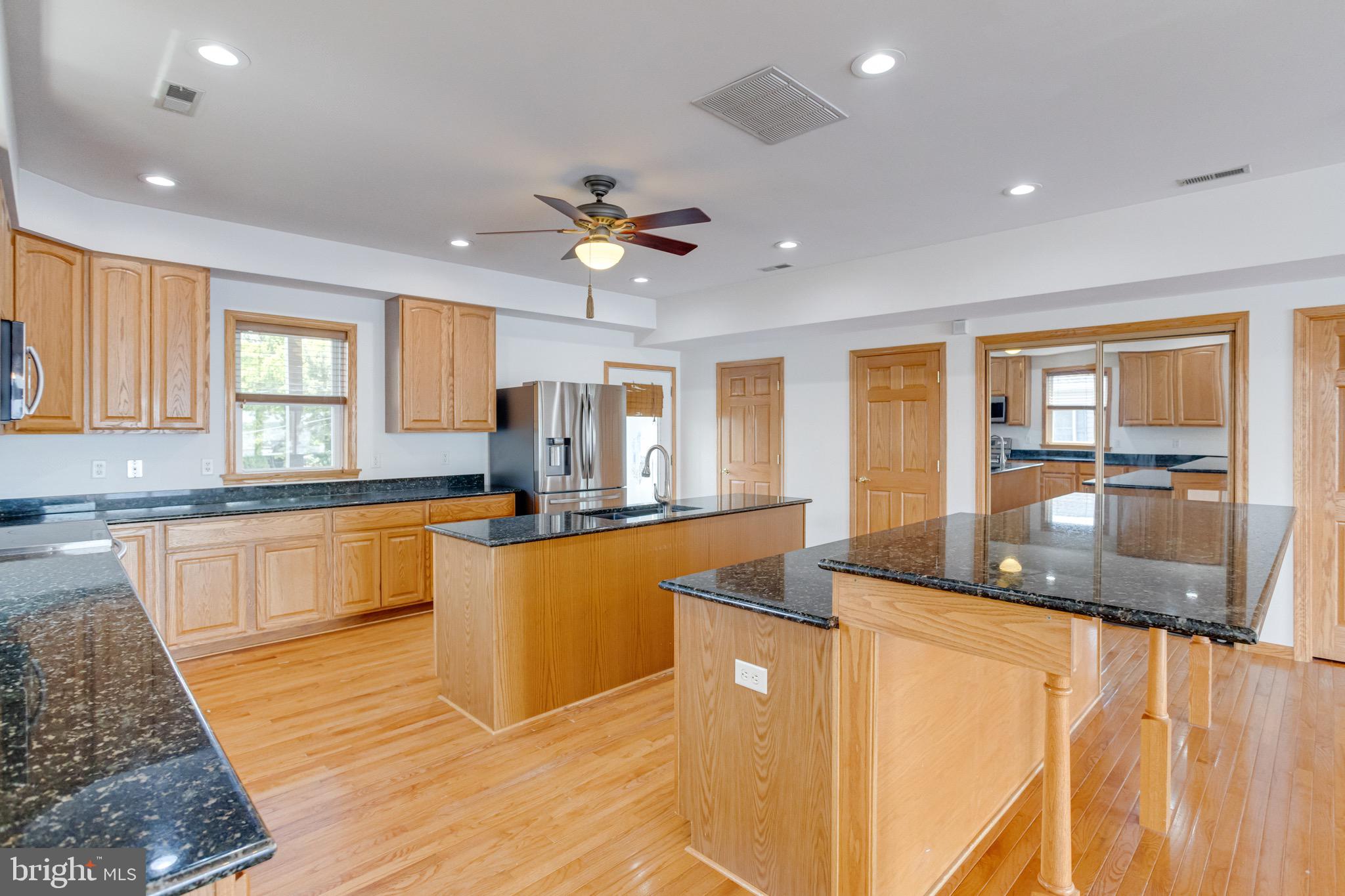 OLIVER BEACH - Residential