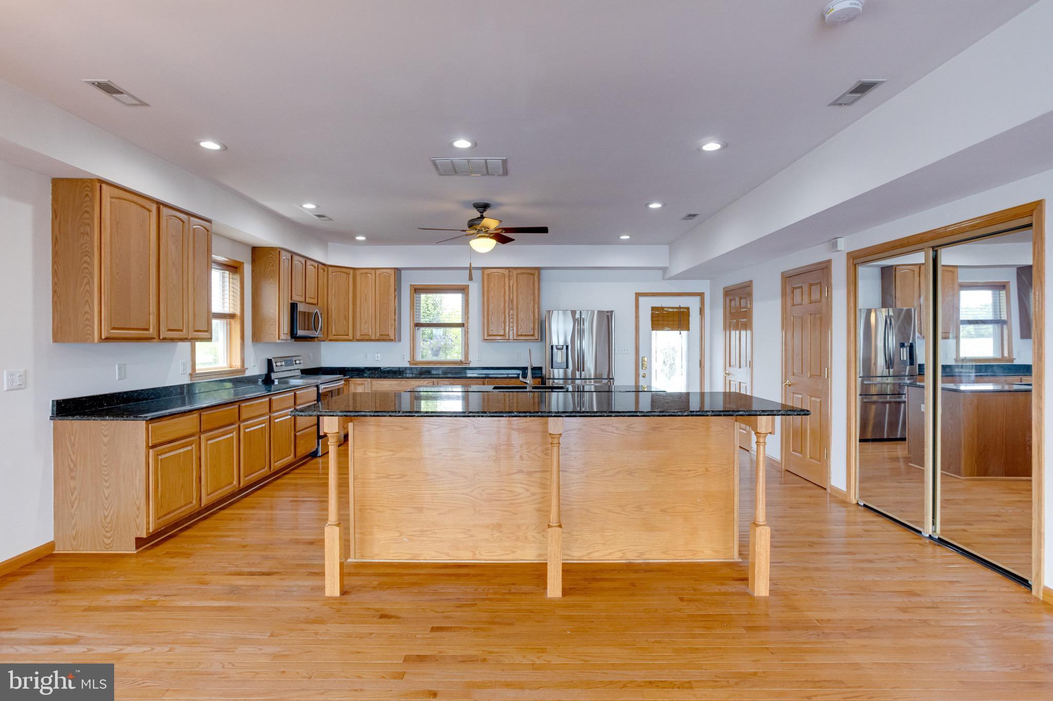 OLIVER BEACH - Residential