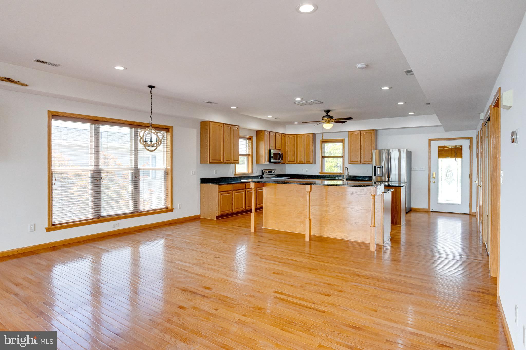 OLIVER BEACH - Residential