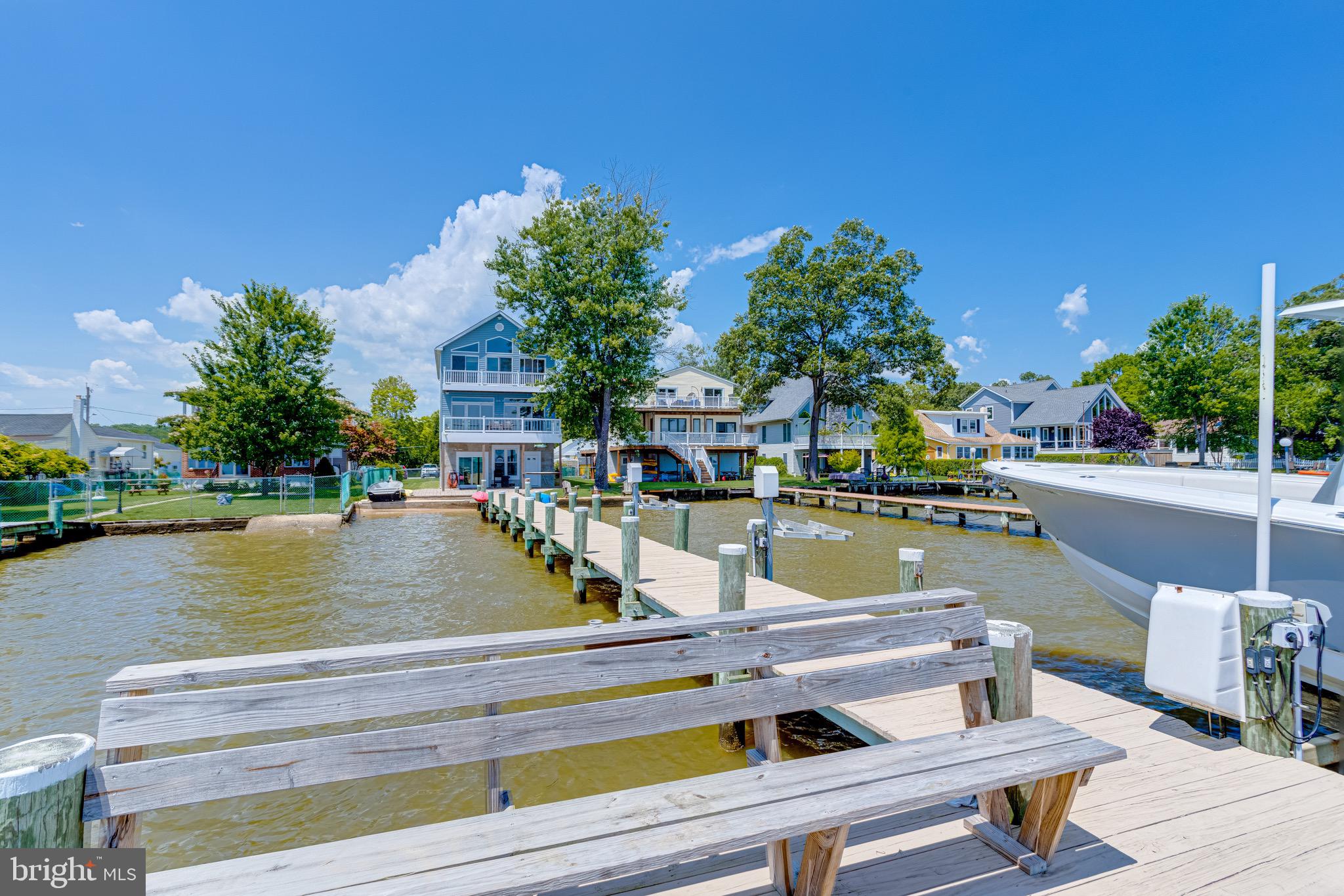 OLIVER BEACH - Residential