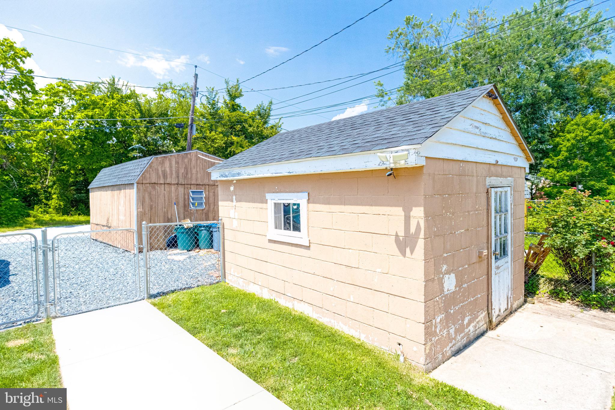 OLIVER BEACH - Residential